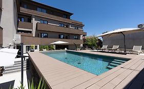 Ollen Apartments